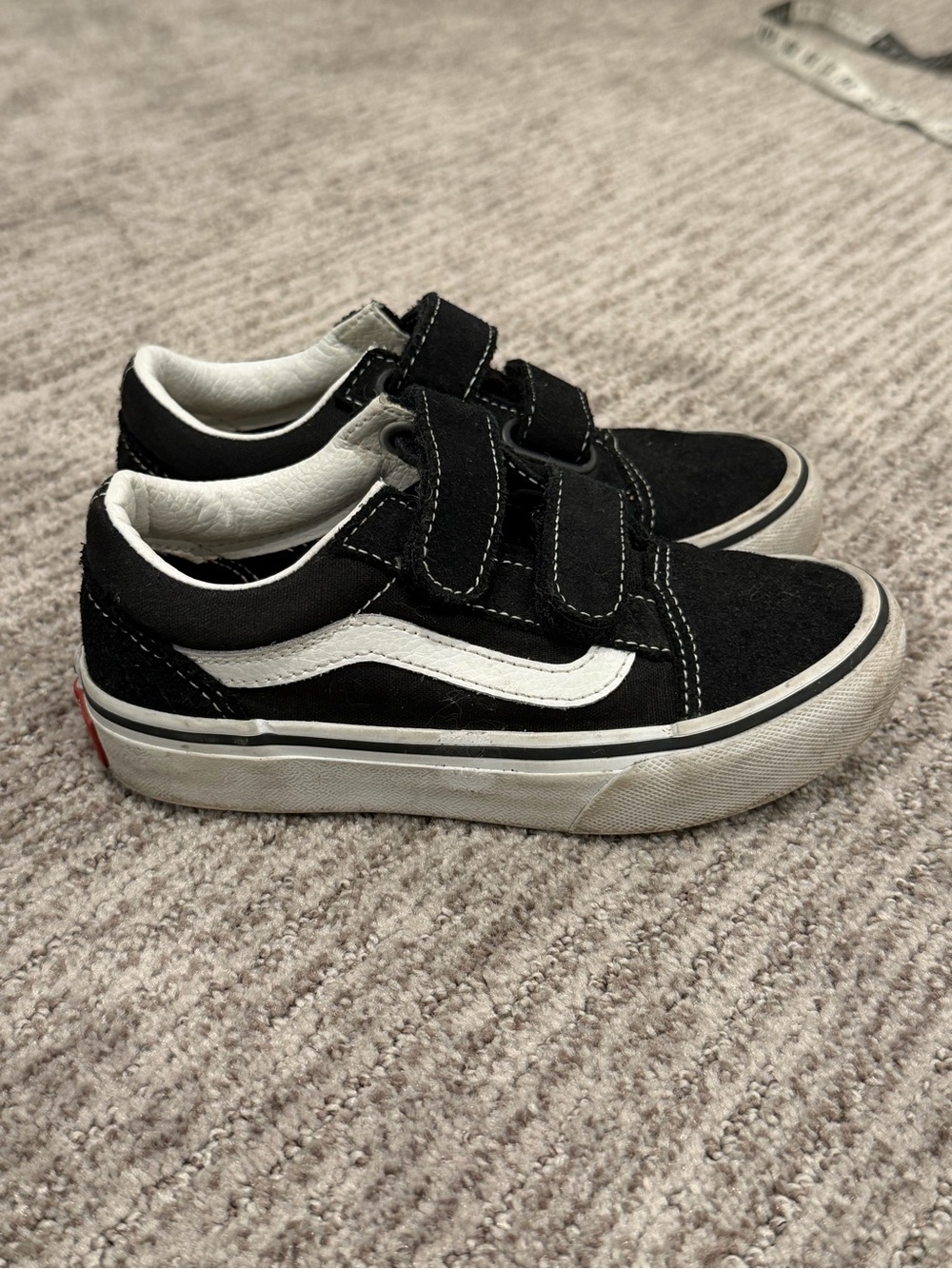 Vans Kids Old Skool V Velcro Sneakers Black White Size 12.0